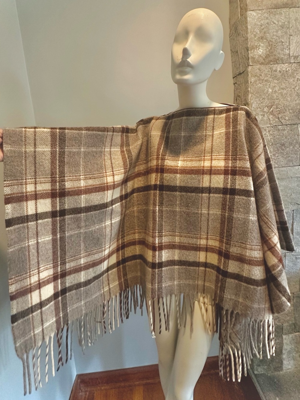 PENDLETON Knockabouts Heritage Tartan Wool Plaid Poncho Convertible Blanket vtg - Picture 4 of 15